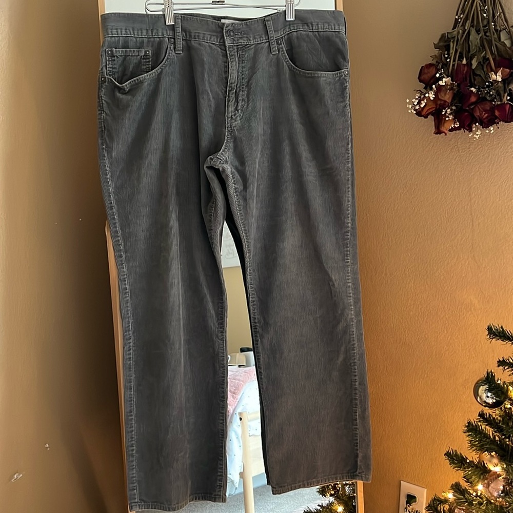 OLD NAVY men’s Corduroy pants 38 30